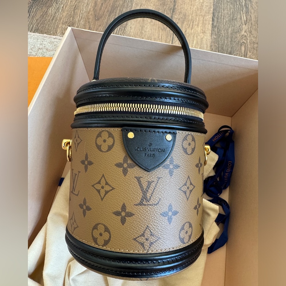 Louis Vuitton Cannes Handbag M43986